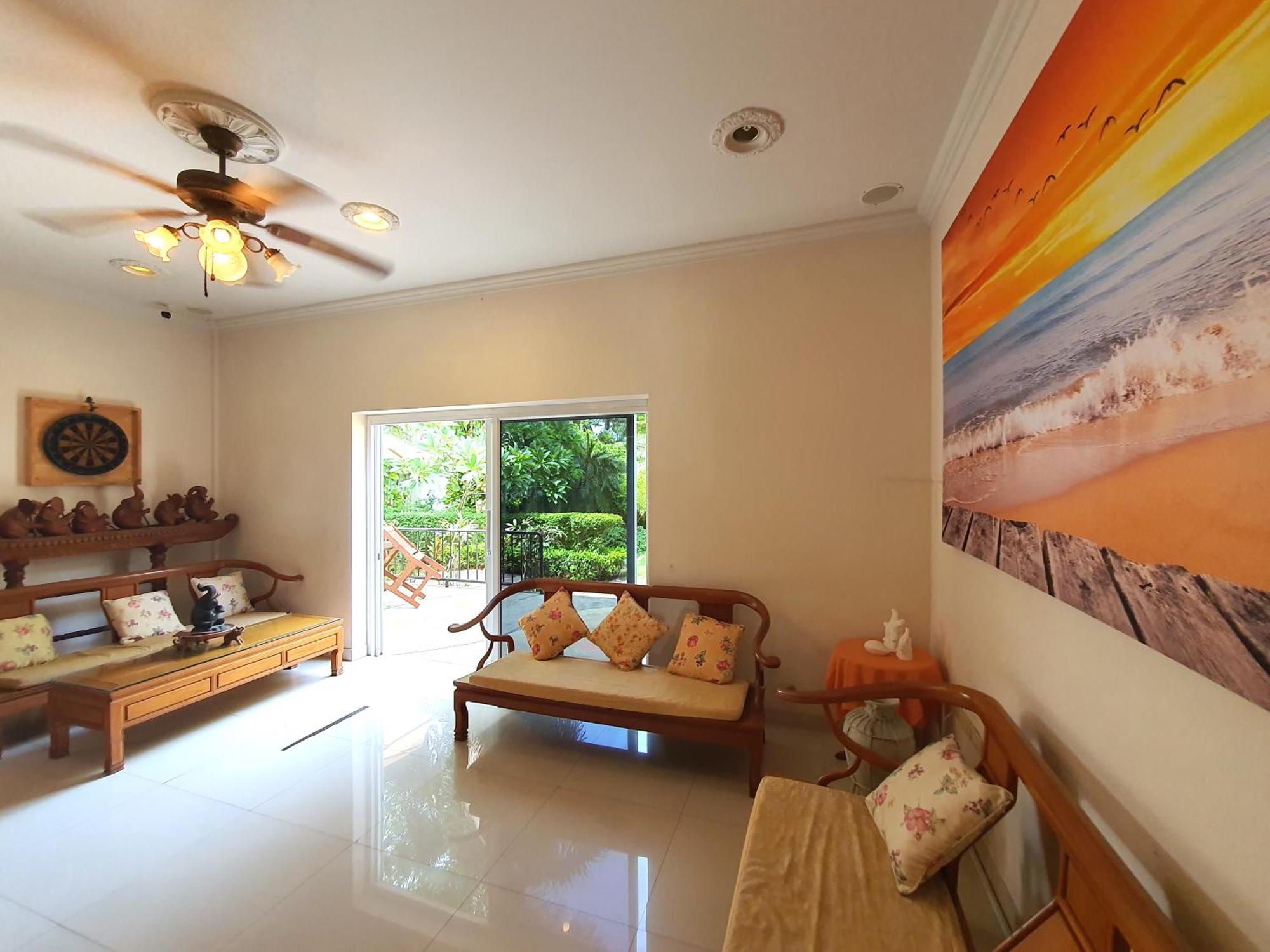 Serene Sands Bang Lamung Exteriör bild